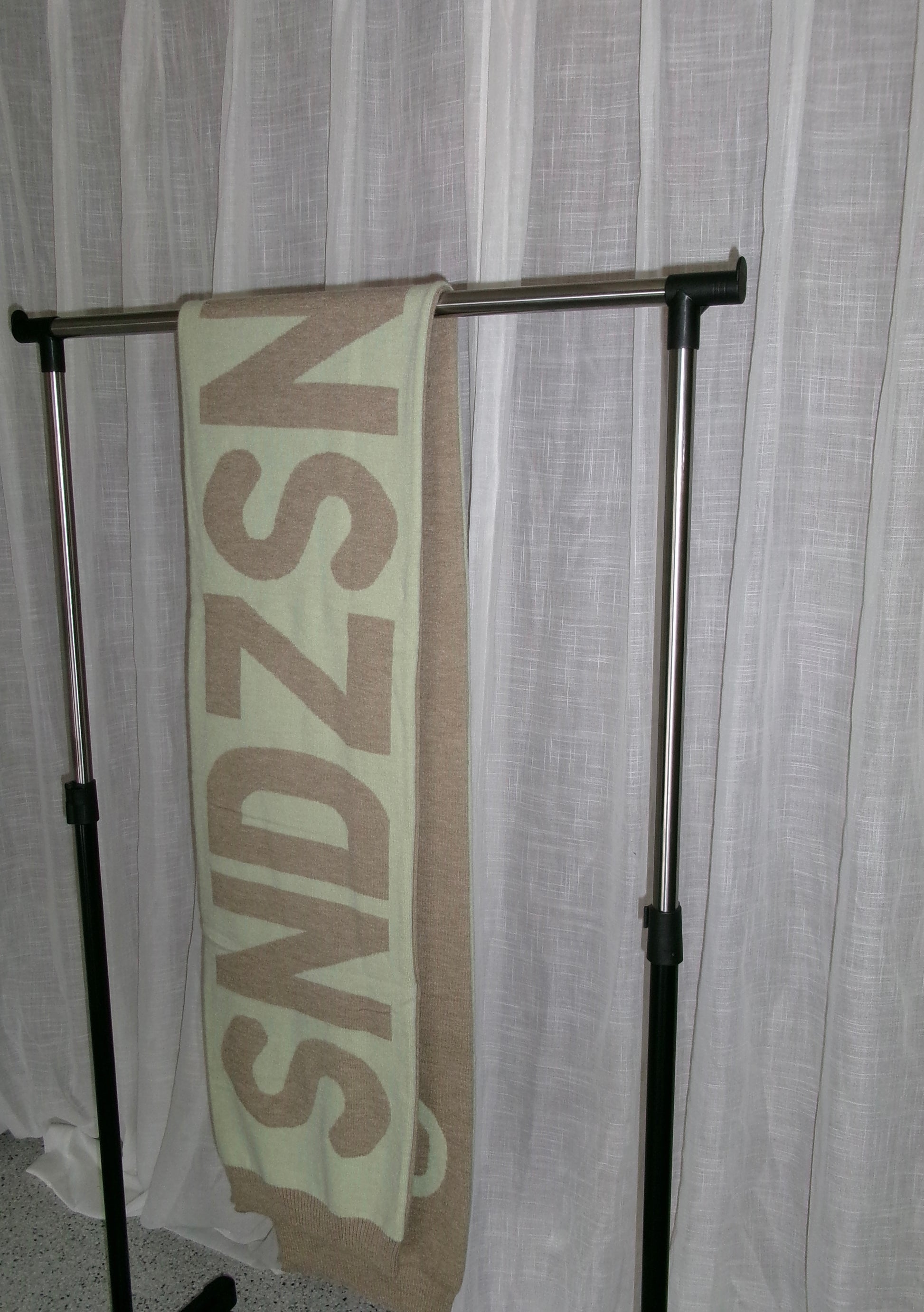 THE SNDZ SCARF